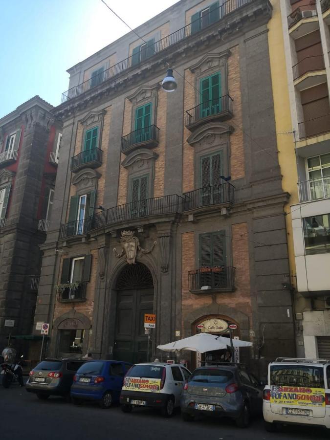 Queen Medina Centro Storico Naples Luaran gambar