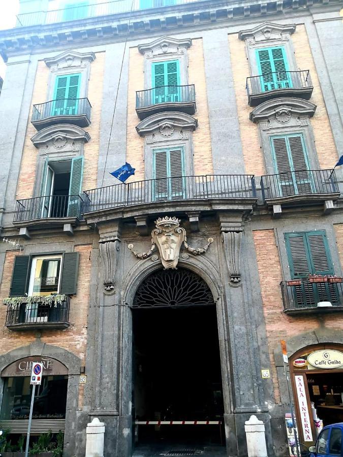 Queen Medina Centro Storico Naples Luaran gambar